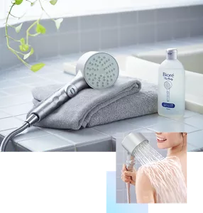 Biore シャワーヘッド ボディソープ付き 浴びるだけ、全身洗える まさつゼロ発想『ビオレ ザ ボディ 泡で