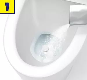 1. トイレにトイレハイタートイレそうじこれだけをかけている写真。