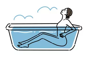 湯船で胸を開くストレッチを行う女性のイラストイメージ