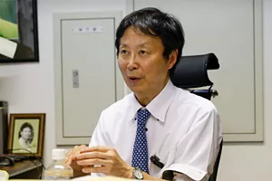 「疲労回復効果を高めるおすすめの入浴方法」について解説している小林弘幸さんの写真