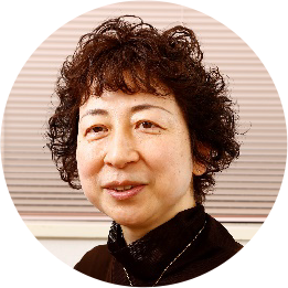 若松町こころとひふのクリニック院長 檜垣祐子先生の写真。