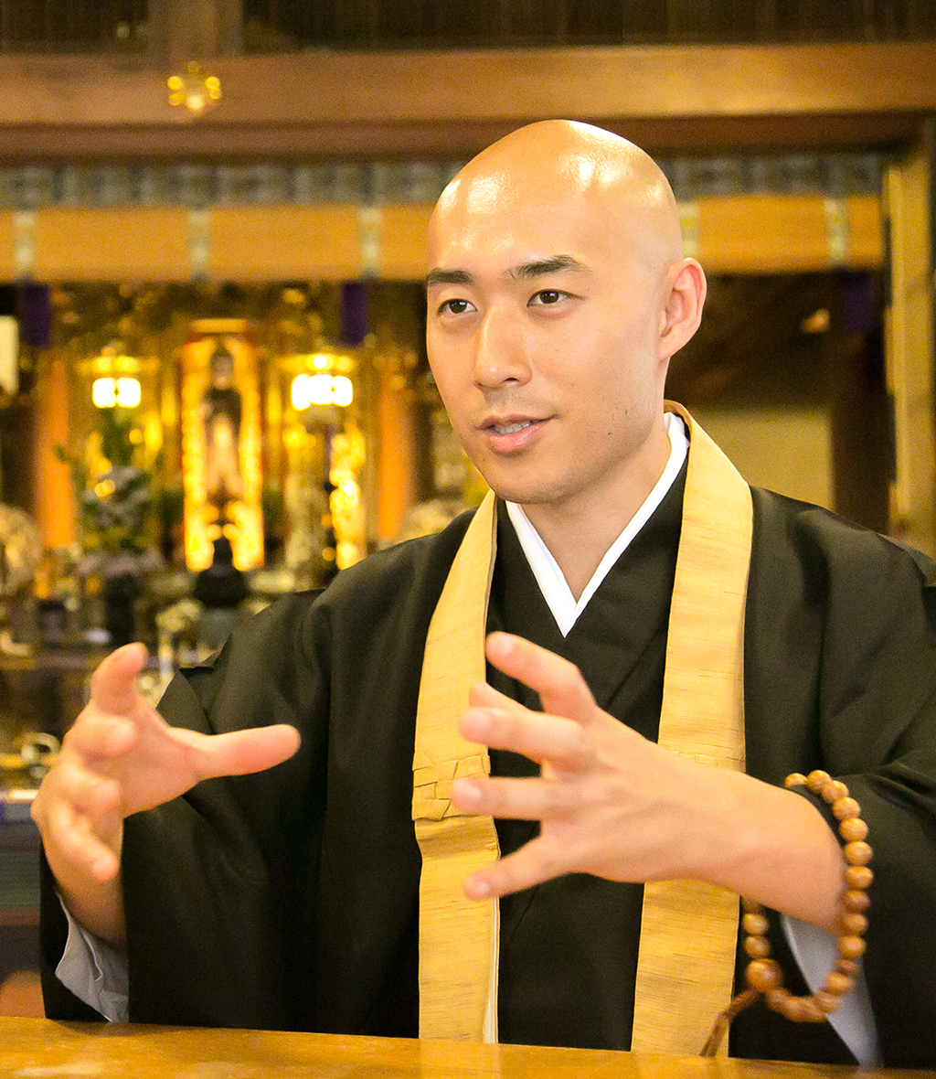 掃除で部屋も心もきれいに整える 光明寺 僧侶 松本紹圭さん 達人コラム くらしの現場から 花王 くらしの研究 掃除で部屋も心もきれいに整える 光明寺 僧侶 松本紹圭さん 達人コラム くらしの現場から 花王 くらしの研究