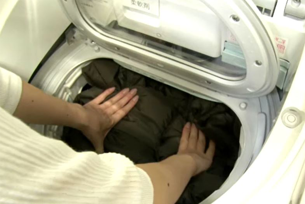 意外と簡単 失敗しないダウンジャケットの洗濯 ふんわり仕上げるコツは 応援 くらしのキレイ 花王 くらしの研究