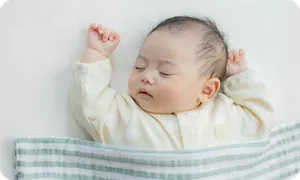 眠っている赤ちゃん