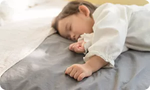 眠っている子ども