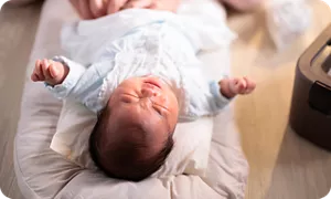 新生児のおむつ替え