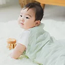 うつぶせ姿勢の赤ちゃん