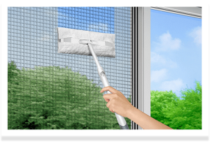 柄を短くして網戸にも