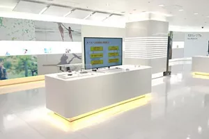 Wide room with a white base