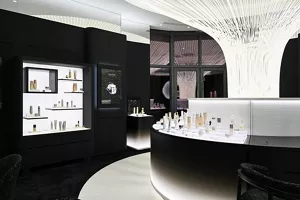 Image of shopping area (2)