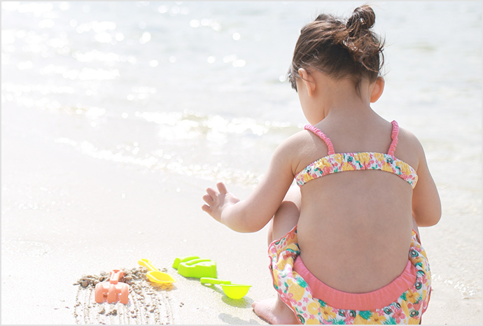 子どもは黒い方が健康的に見えますが 紫外線対策は必要なの 紫外線 乾燥性敏感肌のための生活情報 お肌ナビ 花王株式会社