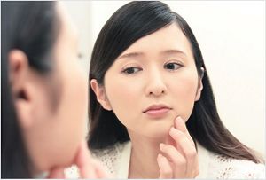 皮膚（肌）の潤いはどうやって保たれているの？｜肌の基礎知識｜乾燥性敏感肌のための生活情報 お肌ナビ｜花王株式会社