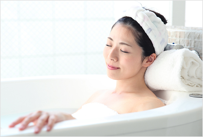 お風呂のお湯の適性温度はどれくらい デイリーケア 乾燥性敏感肌のための生活情報 お肌ナビ 花王株式会社 お風呂のお湯の適性温度はどれくらい デイリーケア 乾燥性敏感肌のための生活情報 お肌ナビ 花王株式会社