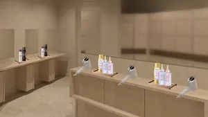 小杉湯原宿脱衣所、花王商品イメージ画像