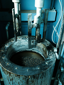 アスファルト混合物が生まれるまでの工程の写真１