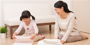 子どものお手伝いチャレンジ！子どもと一緒に！お掃除・お洗濯・キッチン「お手伝い」チャレンジ