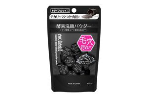 ブラック パウダーウォッシュ で 毎日つるすべセット（脂性肌向け