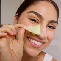 HOW TO USE - Desktop Assets - Pore Refining Foaming Nose Mask Asset 3 - Desktop 