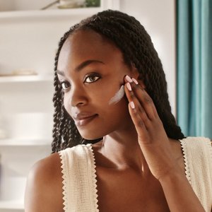 Untitled design - UV Weightless Moisturiser SPF 30