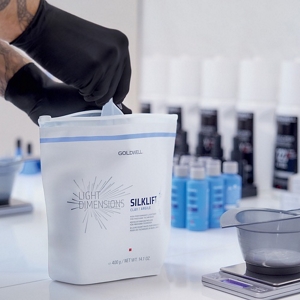 GW_BYW25_EcomAssets_SilkLiftClay_BTS_Still_Mixing