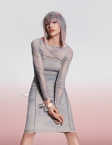 zoom_GW_Set_the_Tone_25_Image_Beauty_Zovi_02_0323_Magazine_RGB