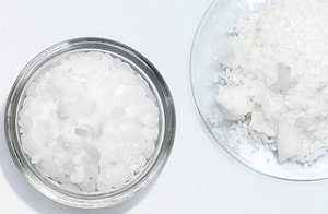 Two bowls filled with white crystaline powder