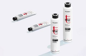 Two standing Topchic Zero bottles next to two lying down Topchic Zero tubes