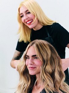  In a bright warehouse, expert hair stylists share ideas and knowledge on Goldwell products and the creative potential on offer.
