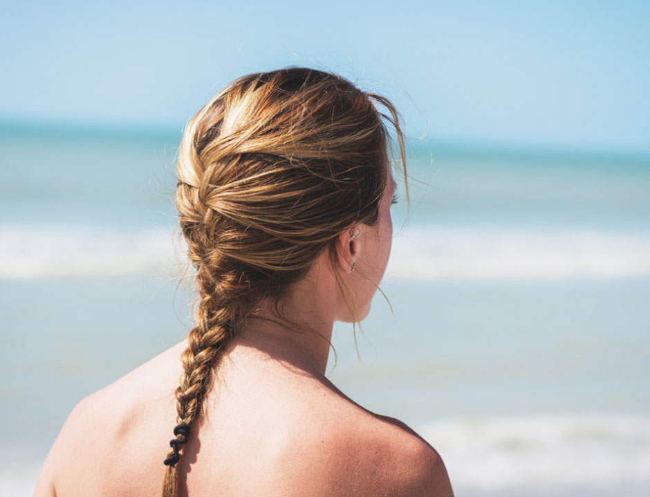 Die Schonsten Frisuren Fur Den Strand Guhl