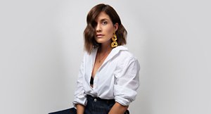 Madeforme_Carola_MessyBeachWaves_Artikel_NewsCred_2400x1290