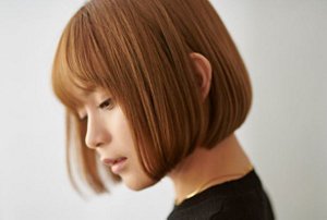 Young woman with a graduated chin-length bob