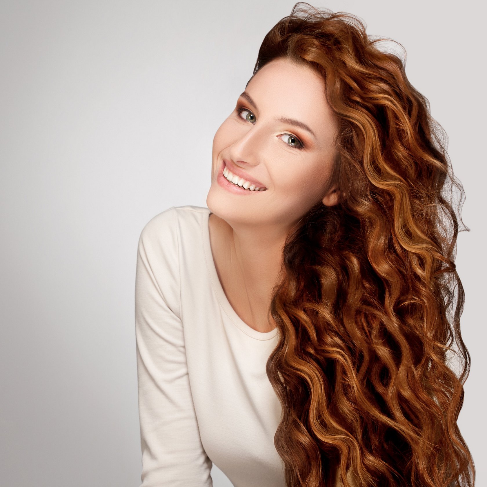 4 Hairstyles For Curly Frizzy Hair Expert Styling Tips John Frieda