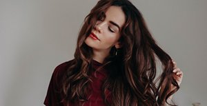 JF19_INT17_Social_Always_On_Content_December_10_HairStyle_Thema_Festive_Waves_1200x615