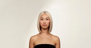 133662_JF_2026_New_Website_ProductCollectionPage_StillImages_BLONDE_Desktop_1920x1018px_VC_model