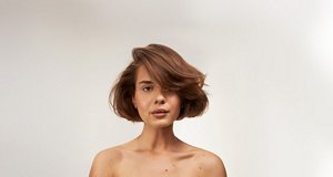 133662_JF_2026_New_Website_ProductCollectionPage_StillImages_VL_Desktop_1920x1018px_model_Soni