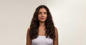 133707_JF_2026_New_Website_ProductDetailPage_Desktop_1920x1018px_InfiniteSmooth_BA_Before_Estefania_Front