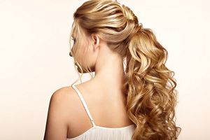 The BEST Wedding Hair Tips For Wearing A Side Ponytail!