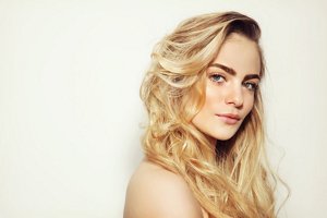 Blonde hair with caramel highlights