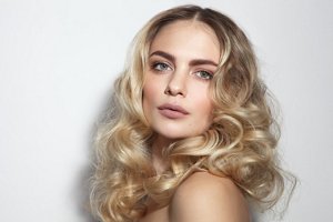 Blonde hair with honey highlights
