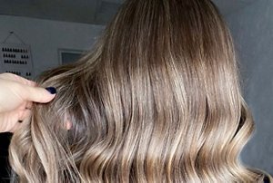Bronde balayaged hair