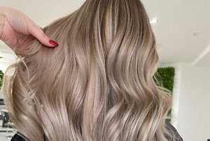 Bronde hair with highlights
