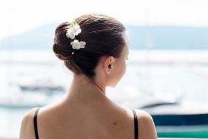 24 Neckline Hairstyle Ideas with a Guide on How to Wear Your Hair with  Dresses