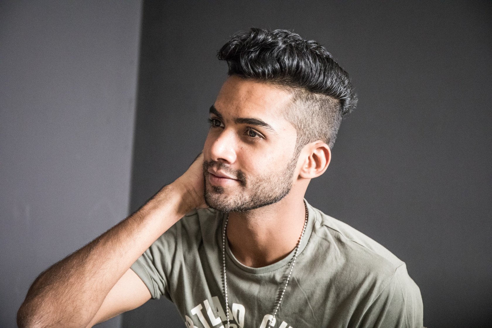 5 Trendy haircuts for curly hair men - Our Blog