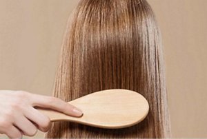 Brushing smooth, fine hair